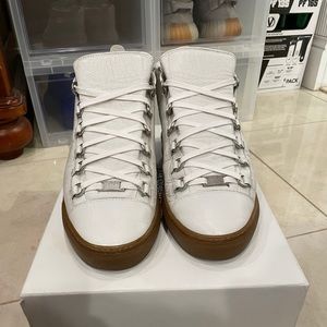 100% Authentic Balenciaga size 41